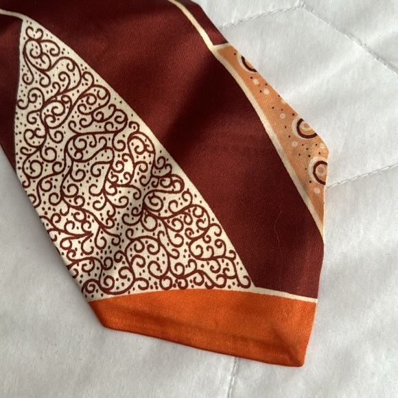 ☃️3 for $30☃️ Vintage Silk Tie - Picture 3 of 4